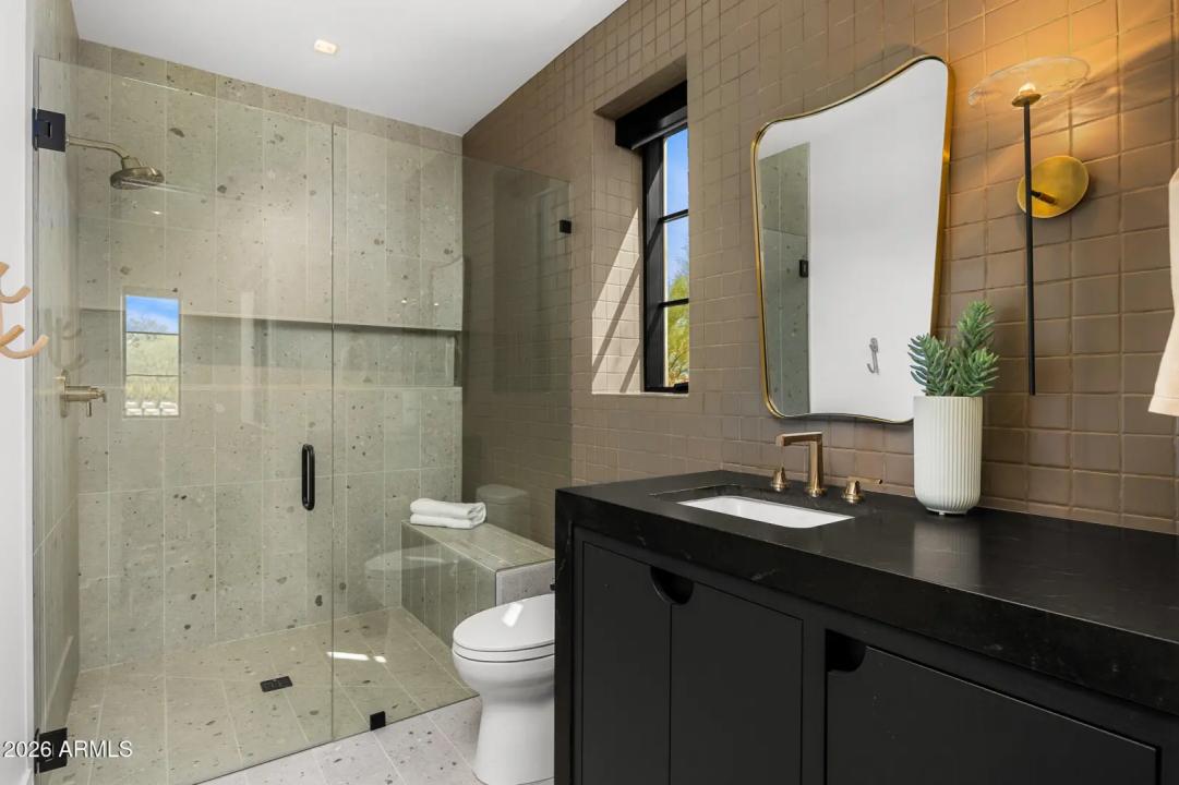 Real Estate Picture 33