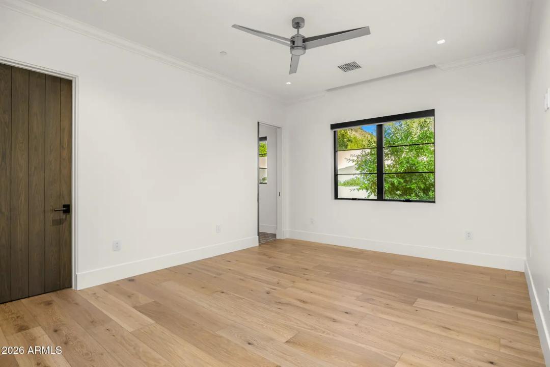 Real Estate Picture 38