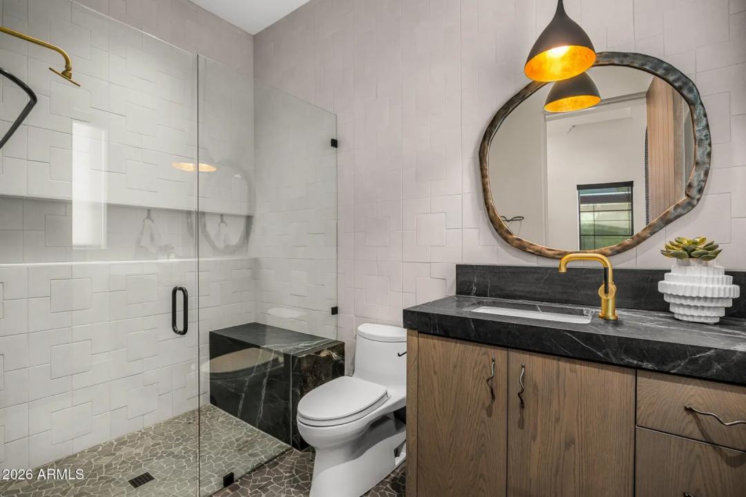 Real Estate Picture 29