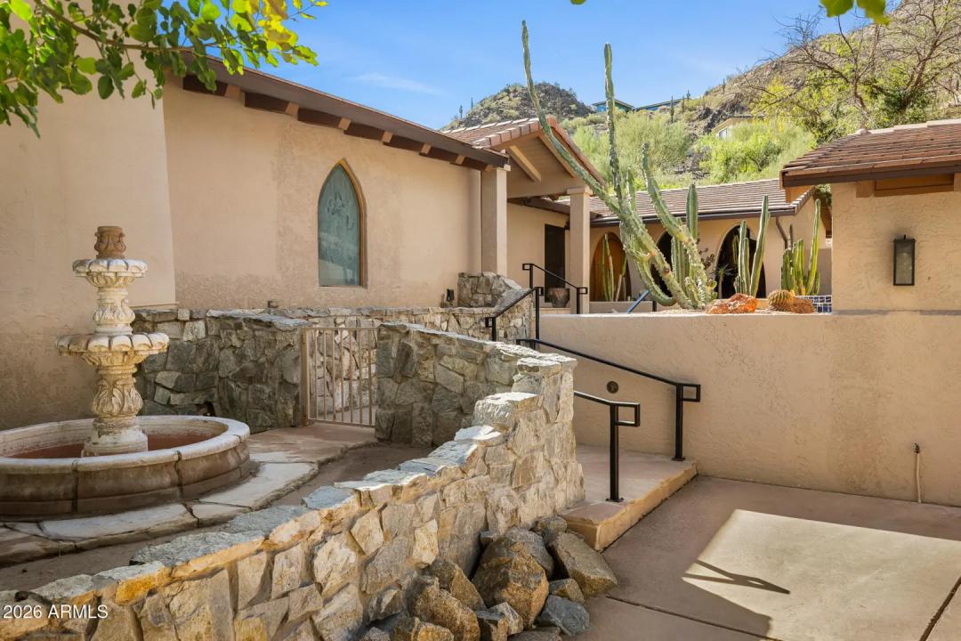 Real Estate Picture 30