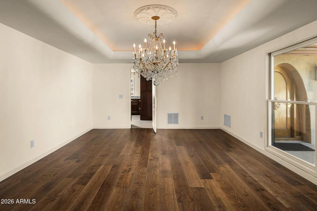 Real Estate Picture 6