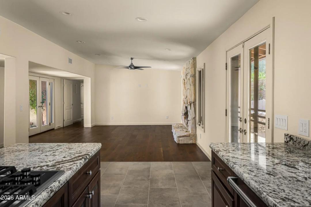 Real Estate Picture 8