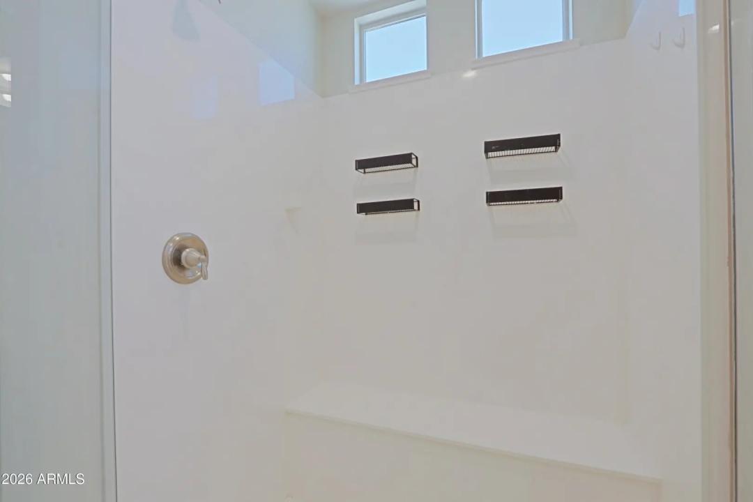Real Estate Picture 24