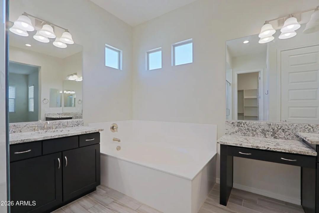 Real Estate Picture 23