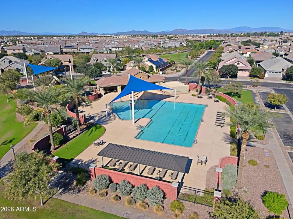 Real Estate Picture 60