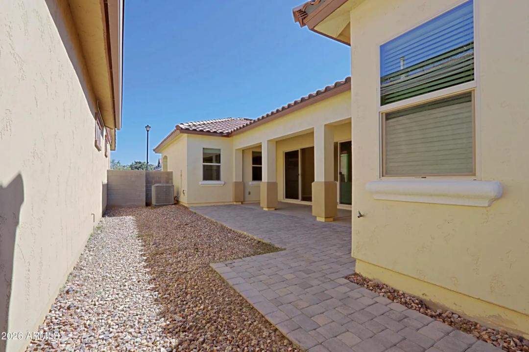 Real Estate Picture 44