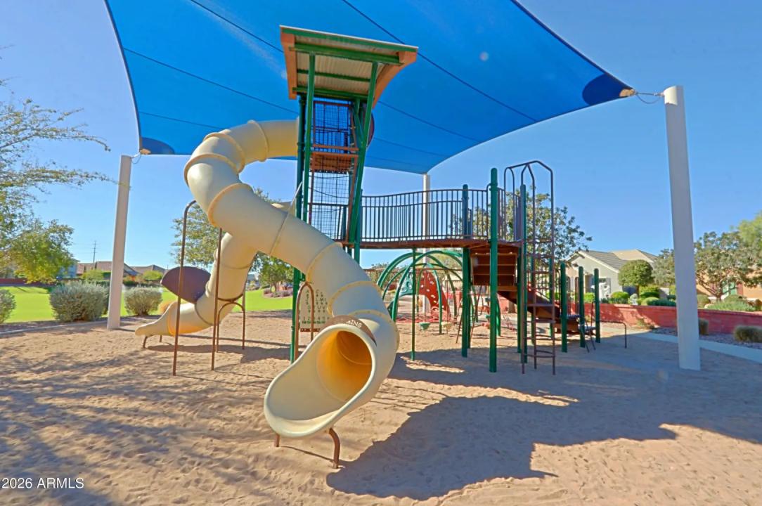 Real Estate Picture 64