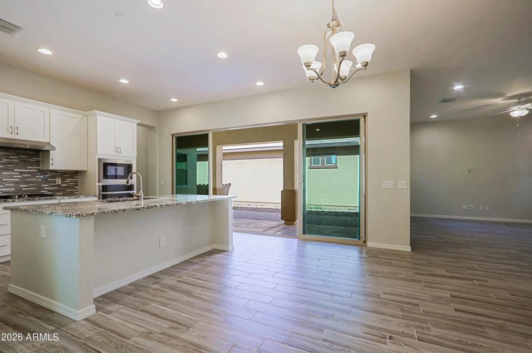 Real Estate Picture 15
