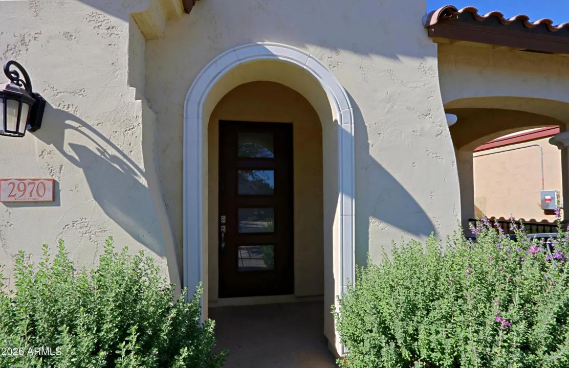 Real Estate Picture 4
