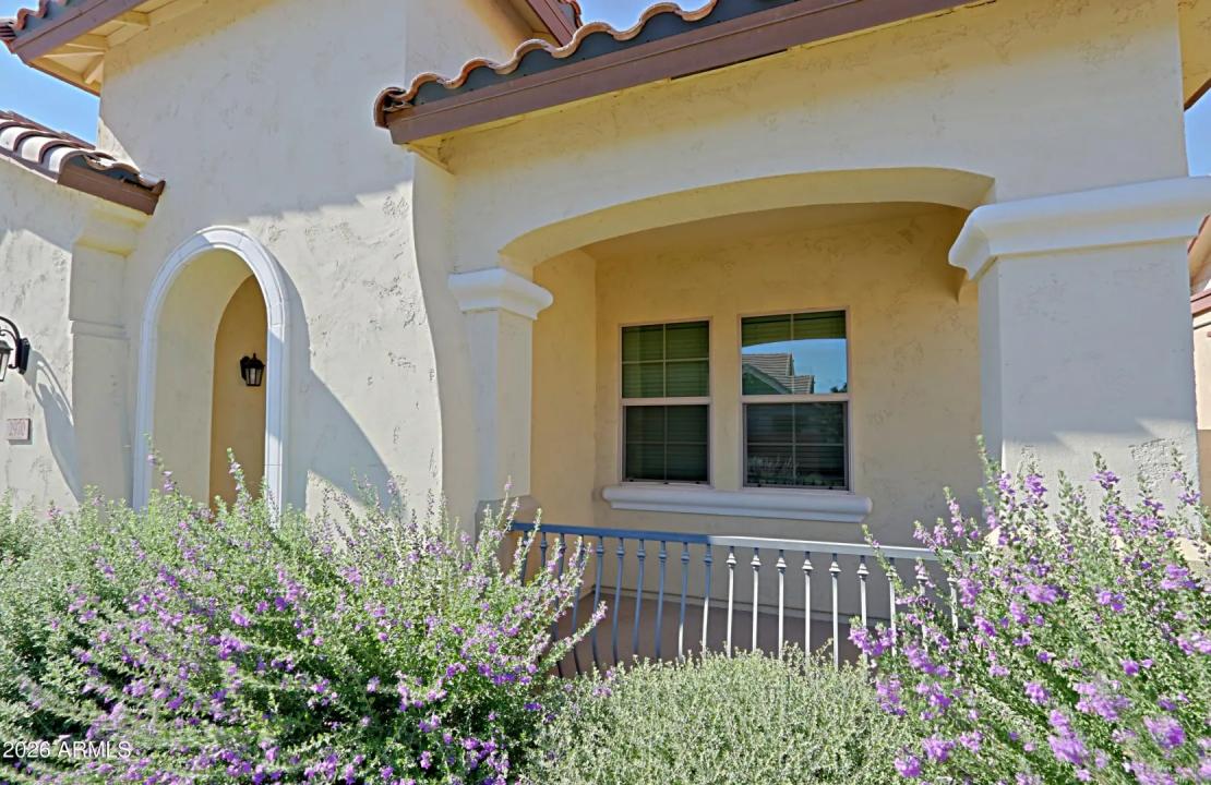 Real Estate Picture 5