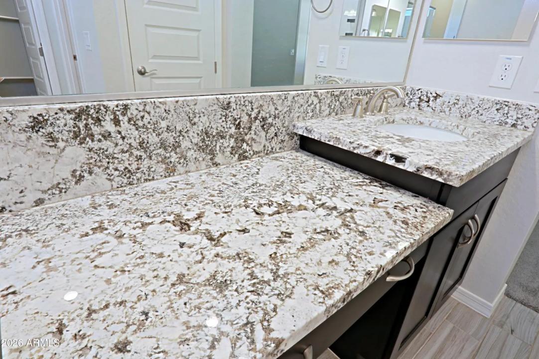 Real Estate Picture 27