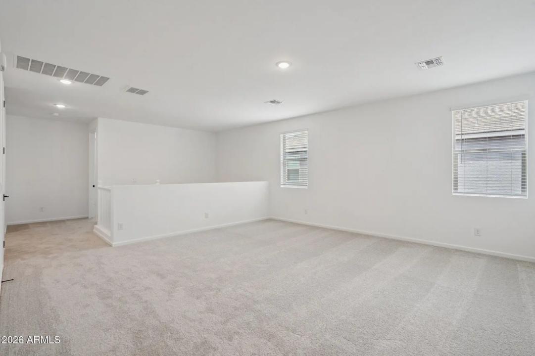 Real Estate Picture 9