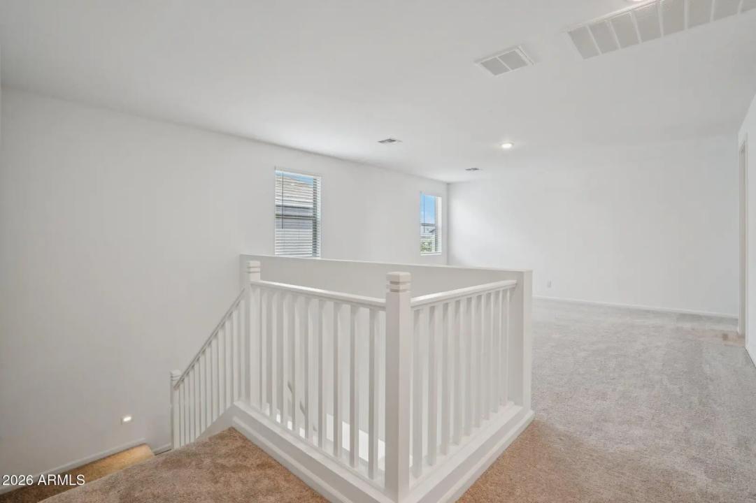 Real Estate Picture 11