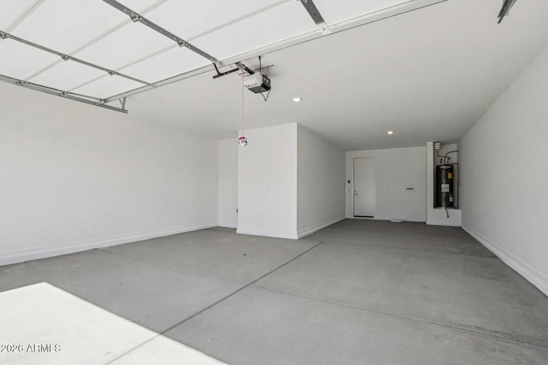 Real Estate Picture 12