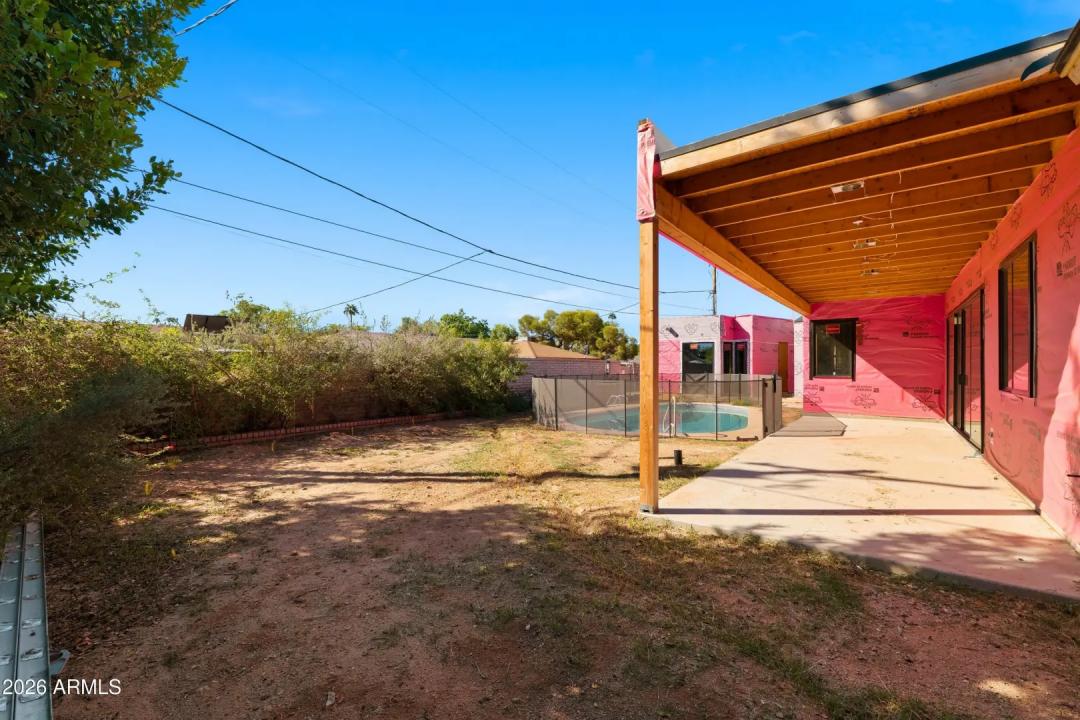 Real Estate Picture 9