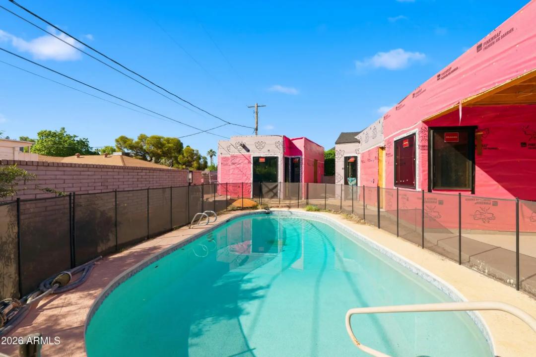 Real Estate Picture 10