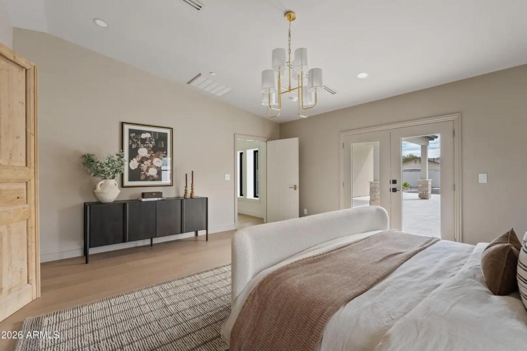 Real Estate Picture 20
