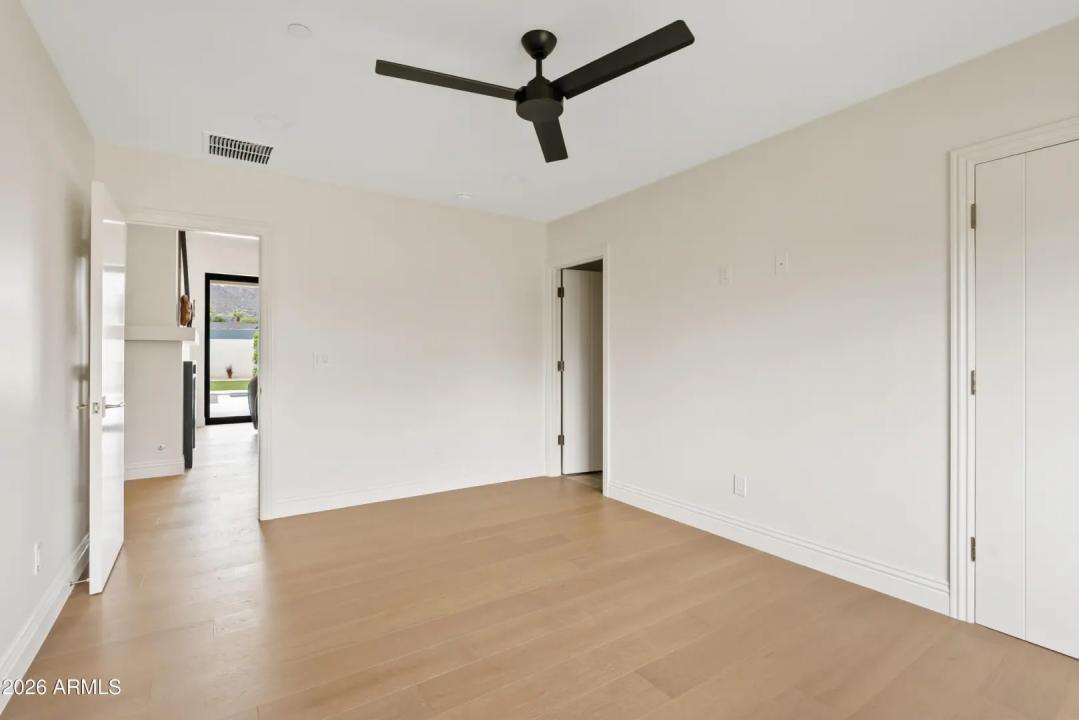 Real Estate Picture 35