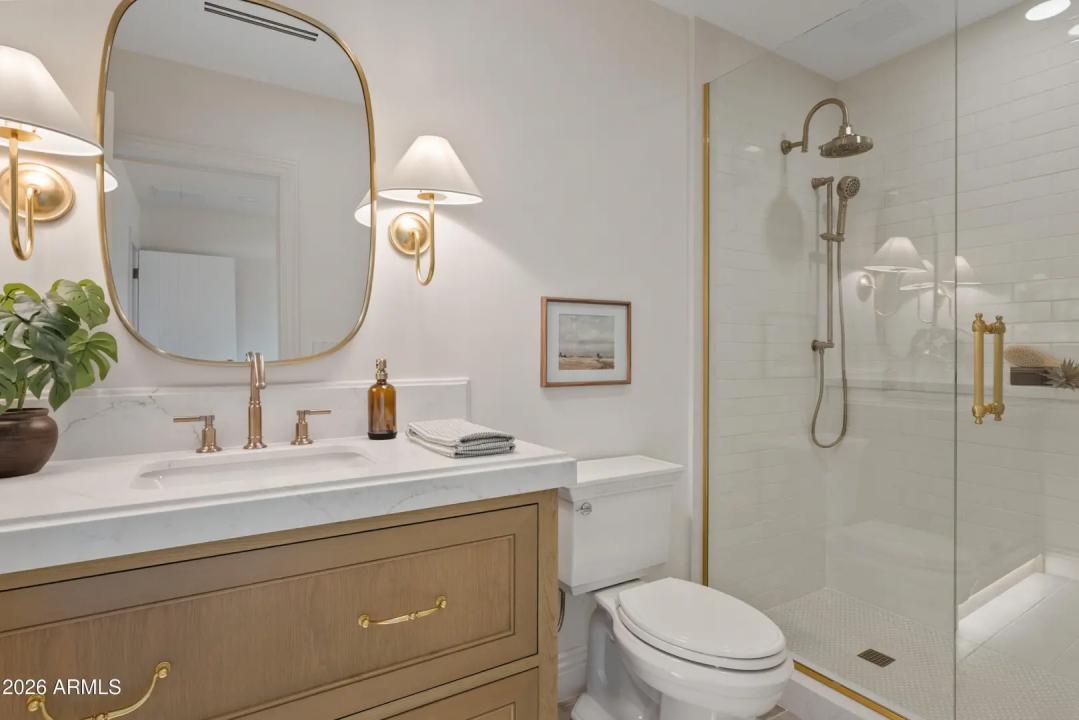 Real Estate Picture 36