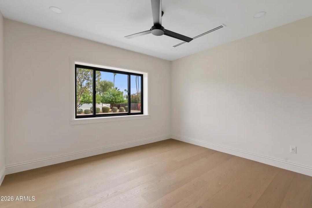 Real Estate Picture 41