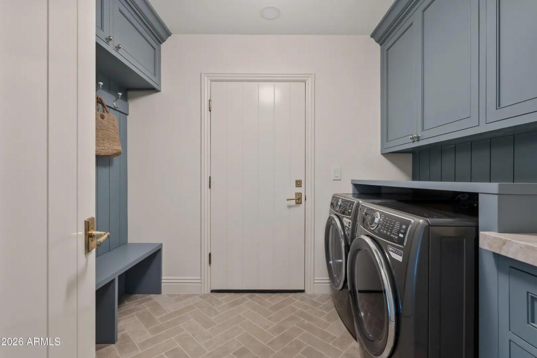 Real Estate Picture 45