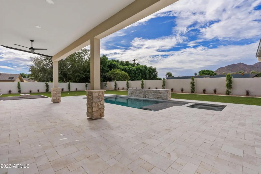 Real Estate Picture 46