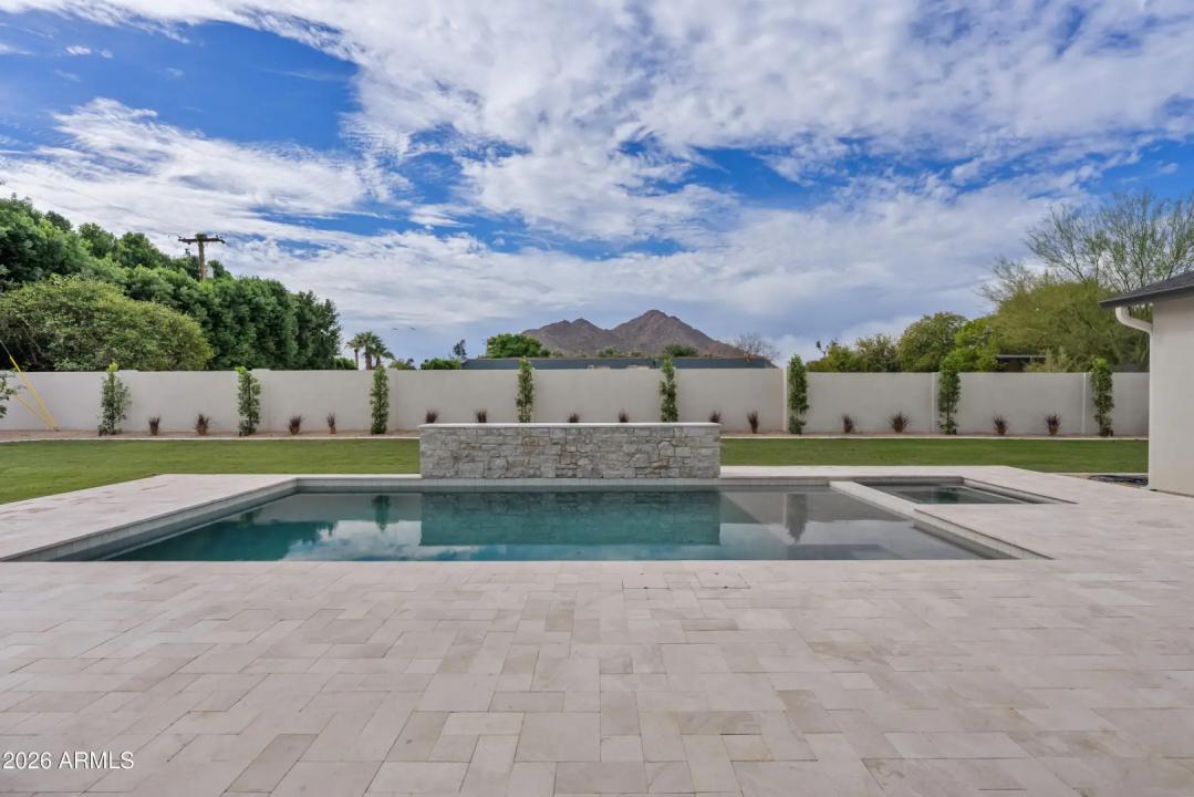 Real Estate Picture 31