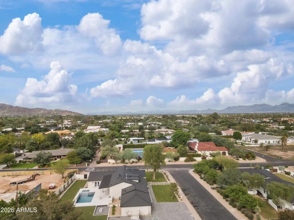Real Estate Picture 56