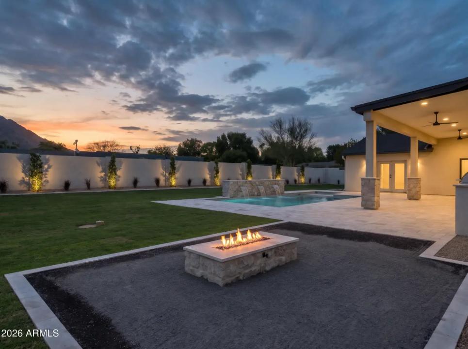 Real Estate Picture 5