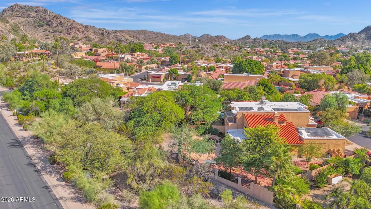 Real Estate Picture 7