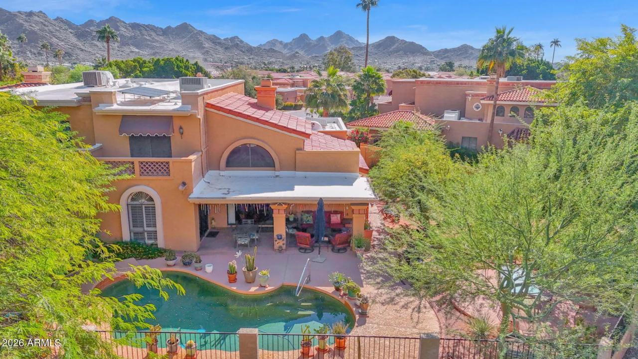 Real Estate Picture 12