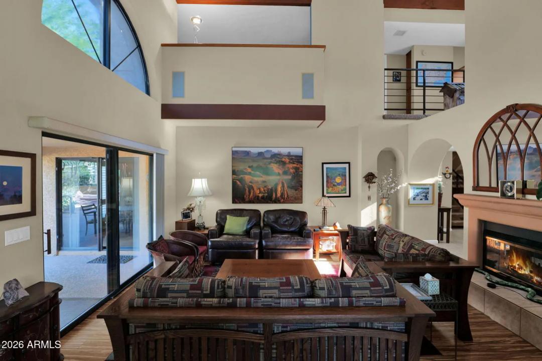 Real Estate Picture 17