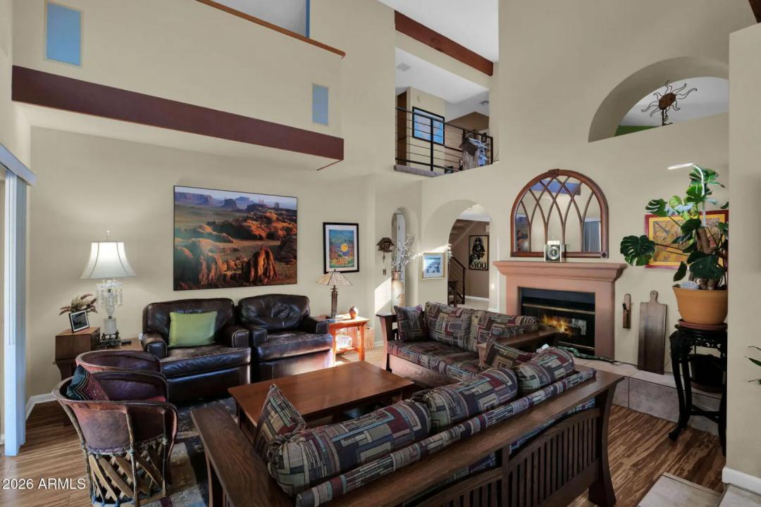 Real Estate Picture 18