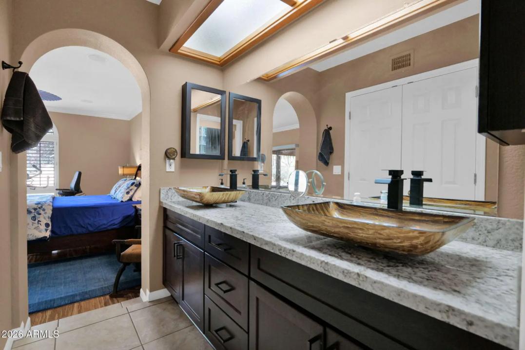 Real Estate Picture 32