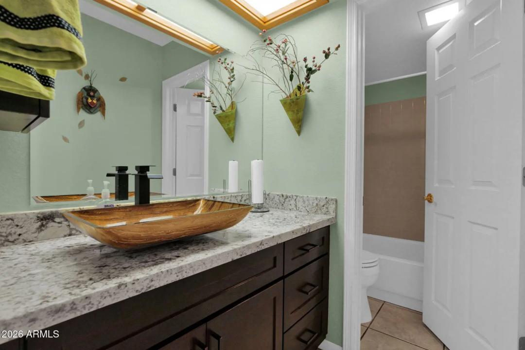 Real Estate Picture 36