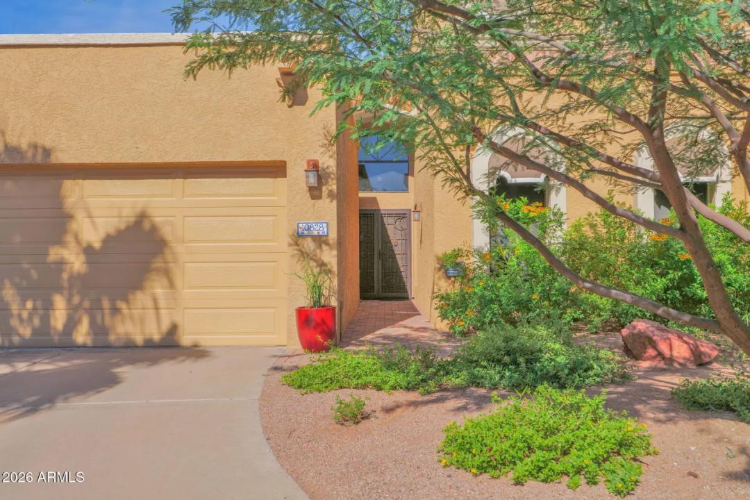 Real Estate Picture 4