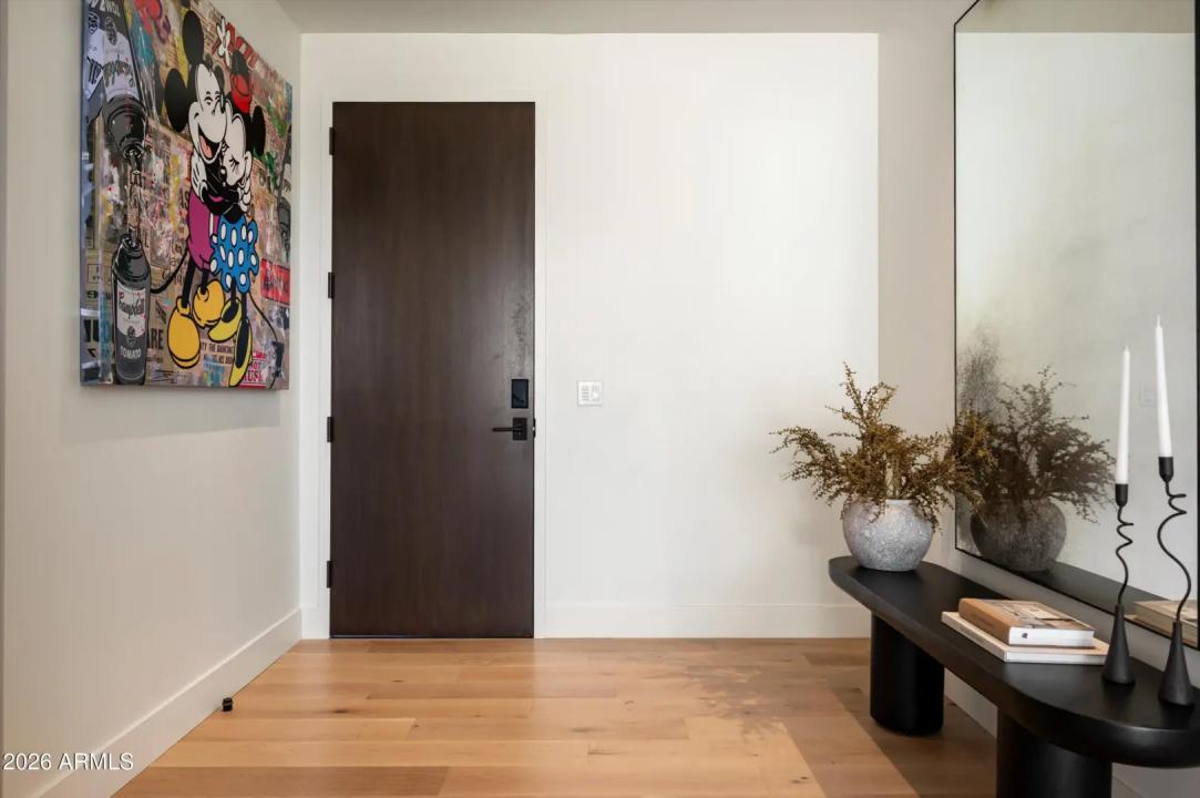 Real Estate Picture 3