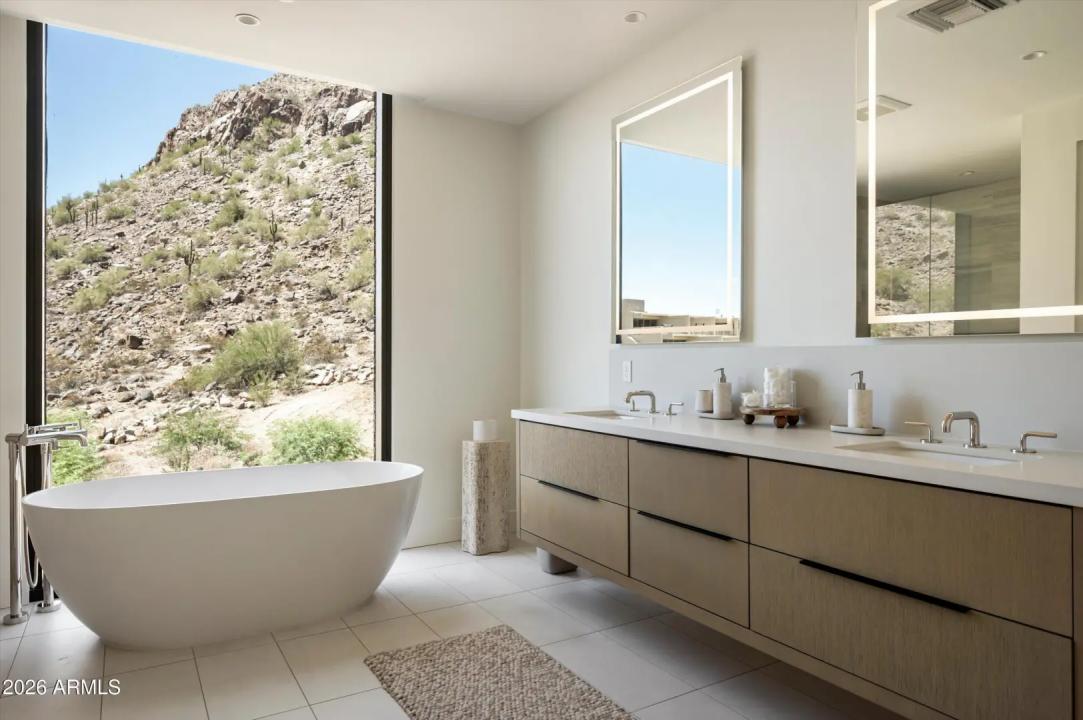Real Estate Picture 19