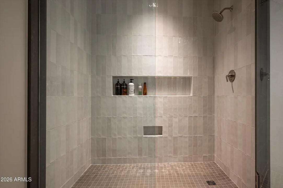 Real Estate Picture 28