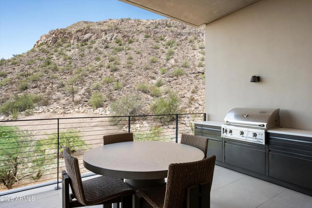 Real Estate Picture 33