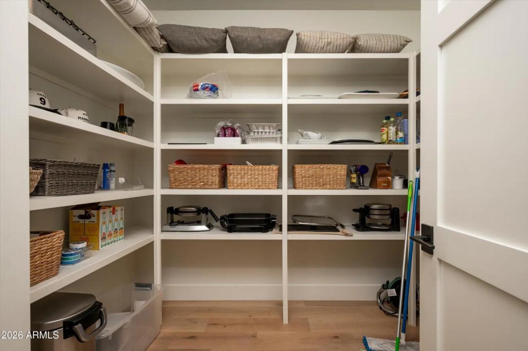 Real Estate Picture 15