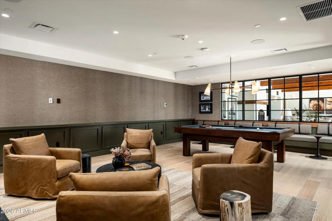 Real Estate Picture 37